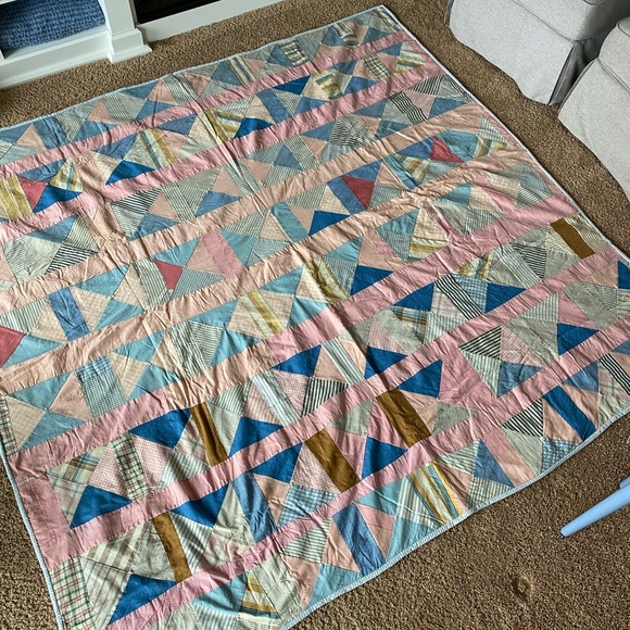 Colorful Vintage Patchwork Quilt - Picture 4 of 13